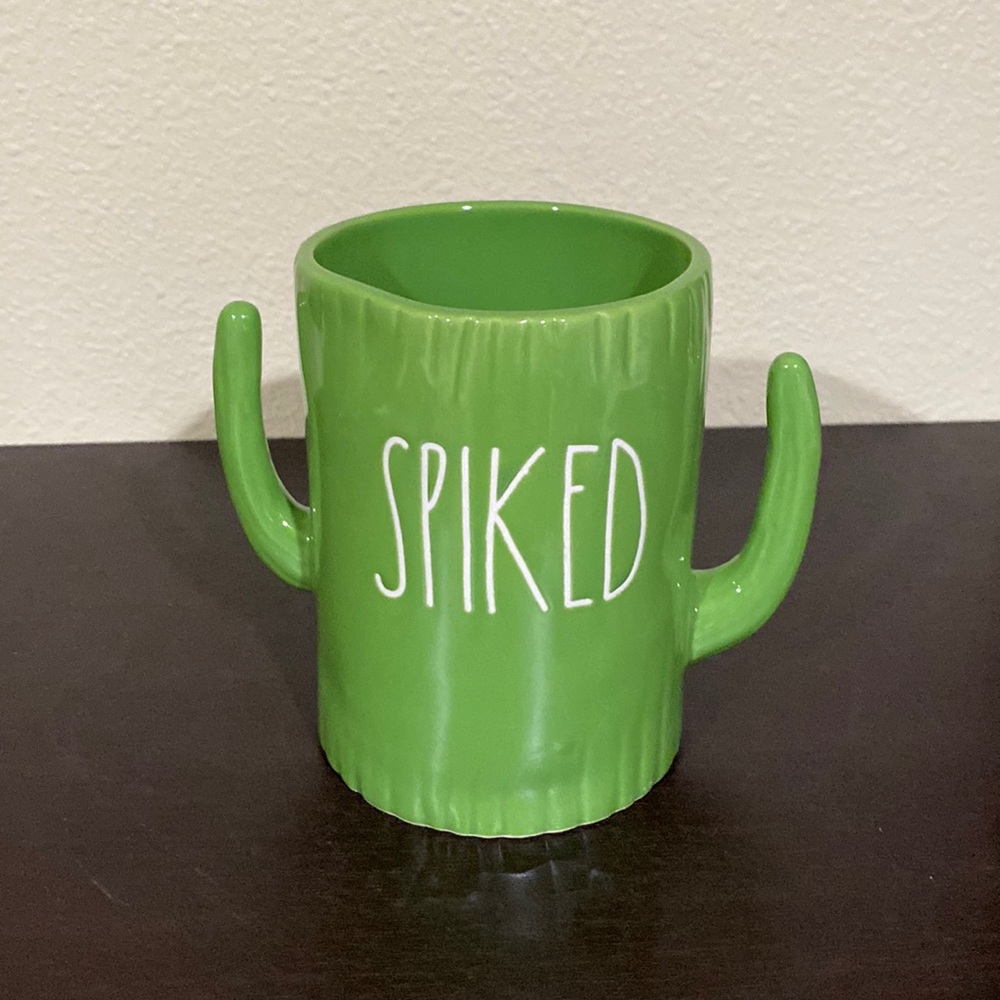 New Rae Dunn ceramic SPIKED 🌵 cactus mug